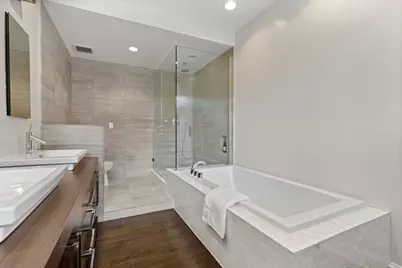 3030 N Lake Shore Drive #202, Chicago, IL 60657 - Photo 23