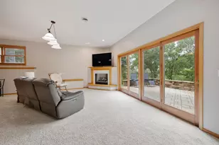 1360 Infanta Ct, Woodstock, IL 60098 - Photo 19