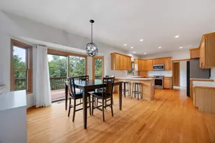 1360 Infanta Ct, Woodstock, IL 60098 - Photo 7