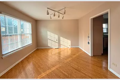 991 Sweetflower Drive, Hoffman Estates, IL 60169 - Photo 5