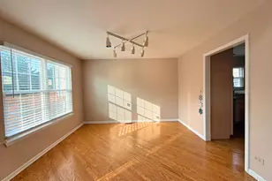 991 Sweetflower Dr, Hoffman Estates, IL 60169 - Photo 5