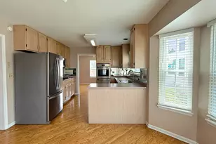 991 Sweetflower Dr, Hoffman Estates, IL 60169 - Photo 7