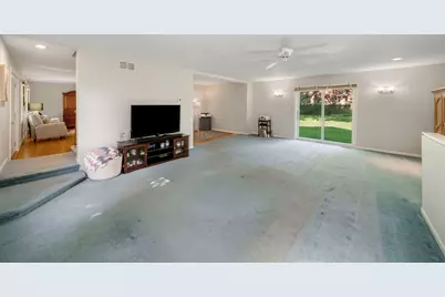 707 Glenshire Road, Glenview, IL 60025 - Photo 17