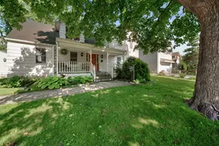 707 Glenshire Rd, Glenview, IL 60025 - Photo 1