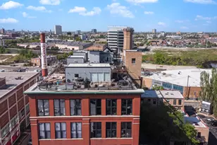 1872 N Clybourn Ave, Chicago, IL 60614 - Photo 21