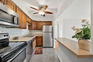 715 W Central Rd, Mount Prospect, IL 60056 - Photo 13