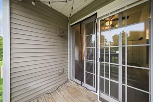 125 Silverstone Dr, Carpentersville, IL 60110 - Photo 19
