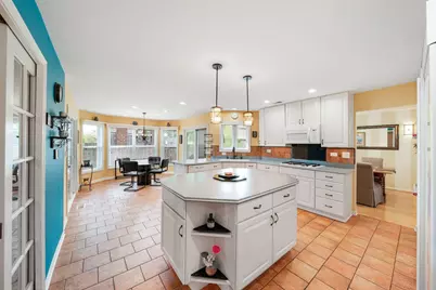 1170 Green Knolls Drive, Buffalo Grove, IL 60089 - Photo 7