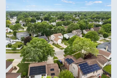 1170 Green Knolls Drive, Buffalo Grove, IL 60089 - Photo 29