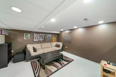 1170 Green Knolls Drive, Buffalo Grove, IL 60089 - Photo 21