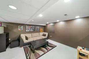 1170 Green Knolls Dr, Buffalo Grove, IL 60089 - Photo 21