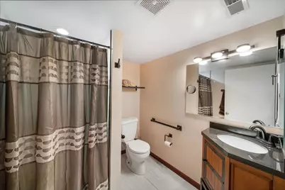 1170 Green Knolls Drive, Buffalo Grove, IL 60089 - Photo 23