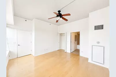 1122 W Catalpa Avenue #716, Chicago, IL 60640 - Photo 15