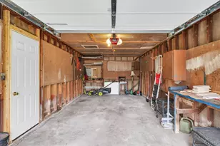 2402 W Kirby Ave, Champaign, IL 61821 - Photo 25