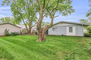 2402 W Kirby Ave, Champaign, IL 61821 - Photo 23