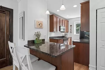 1930 W Addison Street #1S, Chicago, IL 60613 - Photo 9