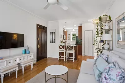 1930 W Addison Street #1S, Chicago, IL 60613 - Photo 7