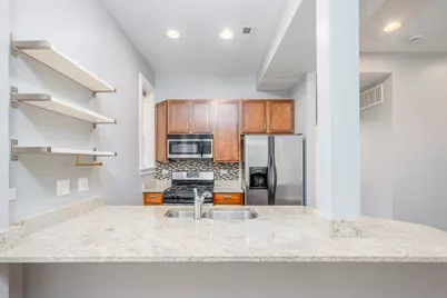 2335 W Iowa Street #1R, Chicago, IL 60622 - Photo 11