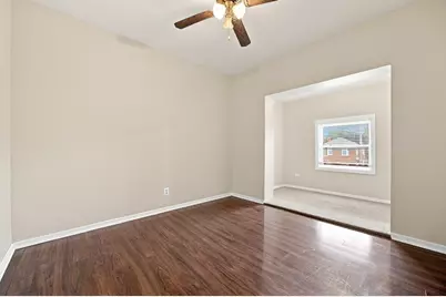 7443-7445 S Paxton Avenue #2, Chicago, IL 60649 - Photo 9