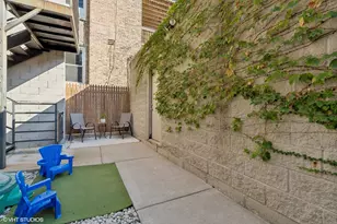 3233 N Racine Ave, Chicago, IL 60657 - Photo 33