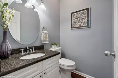3233 N Racine Avenue #1, Chicago, IL 60657 - Photo 17