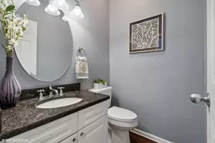 3233 N Racine Ave, Chicago, IL 60657 - Photo 17