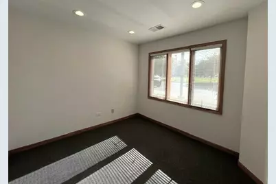755 McArdle Drive #E, Crystal Lake, IL 60014 - Photo 9