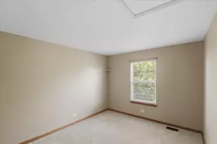 2014 Peterson Pl, Batavia, IL 60510 - Photo 13