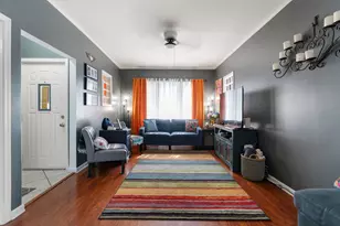 919 S Highland Ave, Oak Park, IL 60304 - Photo 3