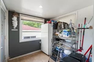 919 S Highland Ave, Oak Park, IL 60304 - Photo 11