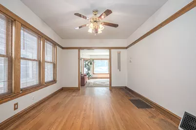 5024 W Nelson Street, Chicago, IL 60641 - Photo 5
