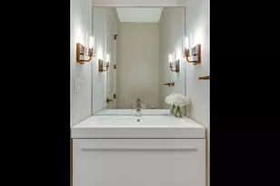 6915 N Western Ave, Chicago, IL 60645 - Photo 11