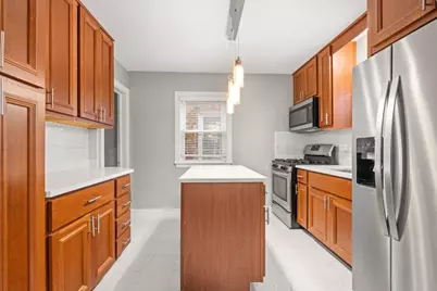 10231 S Rhodes Avenue, Chicago, IL 60628 - Photo 9
