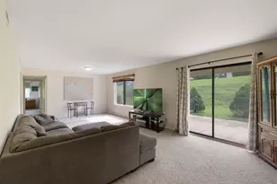 508 Waters Edge Dr, McHenry, IL 60050 - Photo 3