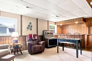 447 Gerry St, Woodstock, IL 60098 - Photo 15