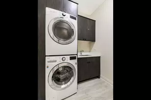 6915 N Western Ave, Chicago, IL 60645 - Photo 21
