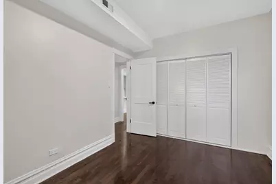 3023 W Wellington Avenue #1, Chicago, IL 60618 - Photo 9