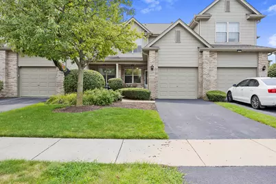 9135 Mansfield Drive, Tinley Park, IL 60487 - Photo 3