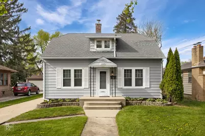 1009 Prairie Street, Aurora, IL 60506 - Photo 1