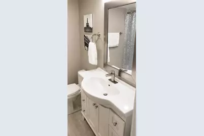 1915 N Chestnut Avenue, Arlington Heights, IL 60004 - Photo 15