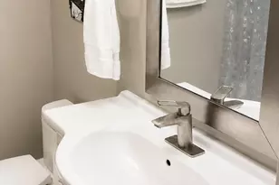 1915 N Chestnut Ave, Arlington Heights, IL 60004 - Photo 15