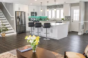 1915 N Chestnut Ave, Arlington Heights, IL 60004 - Photo 5