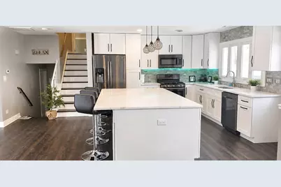 1915 N Chestnut Avenue, Arlington Heights, IL 60004 - Photo 9