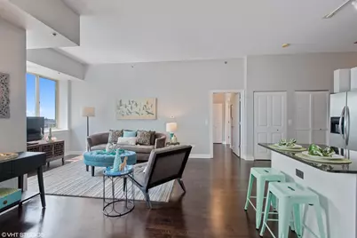 230 W Division Street #1404, Chicago, IL 60610 - Photo 7