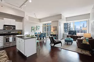 230 W Division St, Chicago, IL 60610 - Photo 5