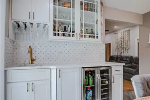 717 Roberts Rd, Winthrop Harbor, IL 60096 - Photo 15