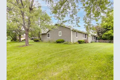 717 Roberts Road, Winthrop Harbor, IL 60096 - Photo 47