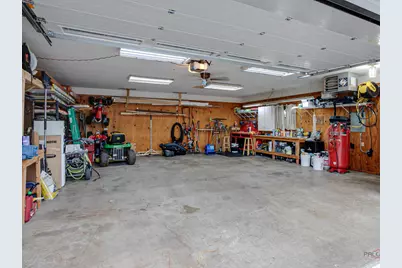 717 Roberts Road, Winthrop Harbor, IL 60096 - Photo 41