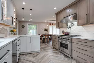 717 Roberts Rd, Winthrop Harbor, IL 60096 - Photo 11