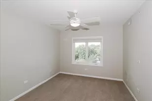 740 Creekside Dr, Mount Prospect, IL 60056 - Photo 17